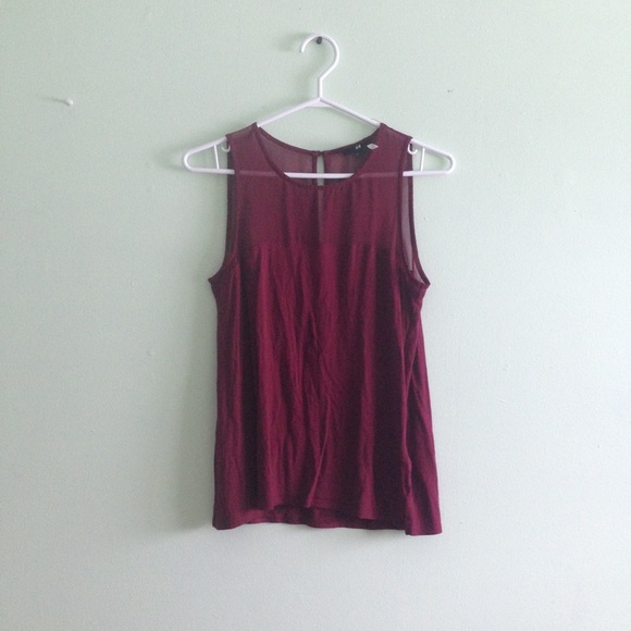 Sleeveless Maroon Shirt - Picture 1 of 3
